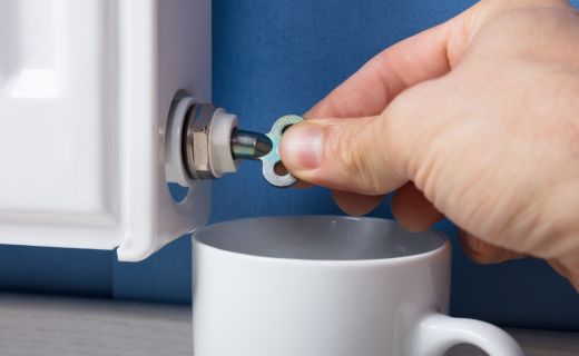 Hand Turning Radiator Bleed Valve